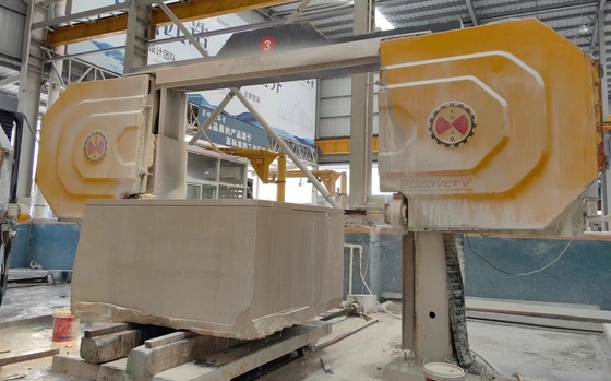 kualitas  Diamond Wire Saw Within Max Processing Size 2000*3000*1500mm And Gross Weight 5500kg pabrik