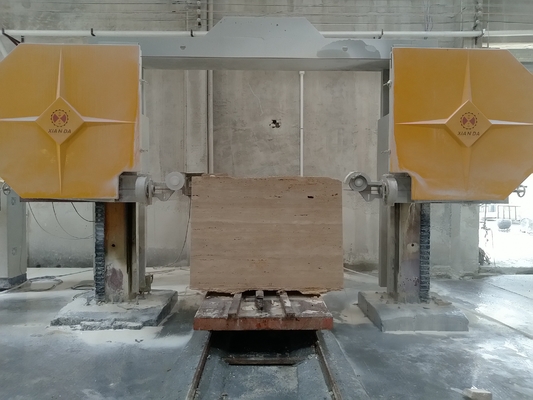 Mesin gergaji kawat berlian CNC dengan meja berputar 360 °