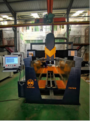 Mesin Ukiran Kolom CNC 4 sumbu presisi tinggi 7.5kw