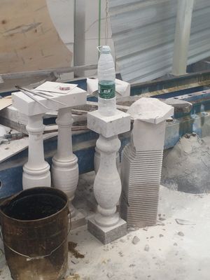 Keakuratan Tinggi Dua Pcs Mesin Pemotong Baluster Dengan Pasokan Listrik AC