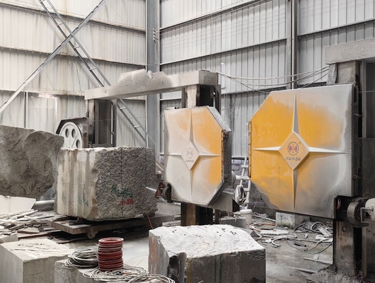 Diamond Wire Saw Dalam Max Processing Ukuran 2000*3000*1500mm Dan Berat Bruto 5500kg