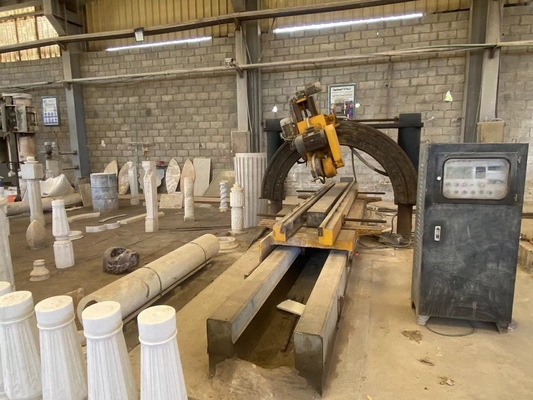 Heavy Duty Column Cutting Machine Precision Kapasitas pemotongan besar Tingkat kebisingan rendah