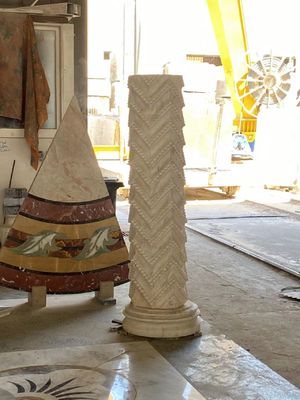 Mesin Ukiran Kolom 4 sumbu presisi tinggi