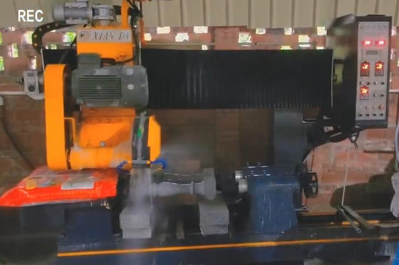 CNC Efisiensi Tinggi Dua Pcs Baluster Mesin Pemotong Untuk Kingpost, Roadblock