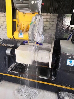 PLC / CNC Struktur sederhana Dua Pcs Baluster Column Mesin Pemotong