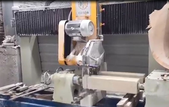 PLC / CNC Struktur sederhana Dua Pcs Baluster Column Mesin Pemotong