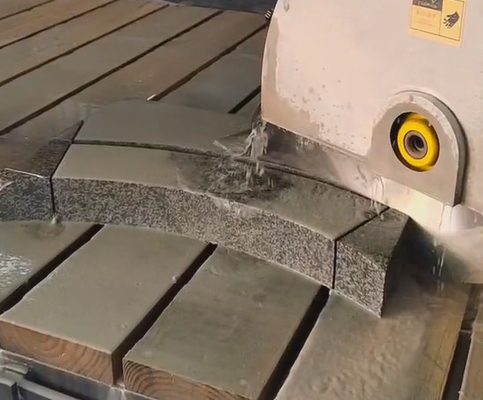 5 sumbu mesin pemotong jembatan CNC untuk 3D khusus berbentuk