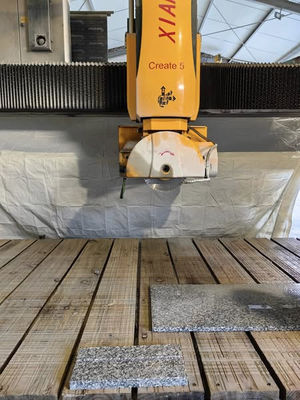 5 Axis Bridge Saw Cutting Machine dengan Automatic Table Movement AC Power Supply dan daya utama 15kw