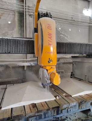 Xianda Merek Italia Sistem 5 sumbu CNC Bridge Saw Otomatis Marmer Granit Kuarsa Slab Milling Machinery Dapur Sink Countertop Membuat Mesin Pemotong Batu Harga Pabrik