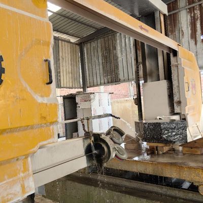 Mesin pemotong batu 4 sumbu dibuat cepat dan mudah dengan CNC