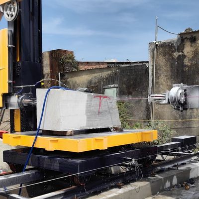 Performance Diamond Wire Saw Machine dengan 360° Rotation Degree dan 15kw Main Motor