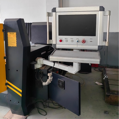 Advanced CMC Machining Center dengan Auto Tool Changer
