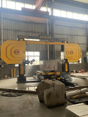 Akurasi 5 Axis CNC Diamond Wire Saw Mesin Penemuan 5