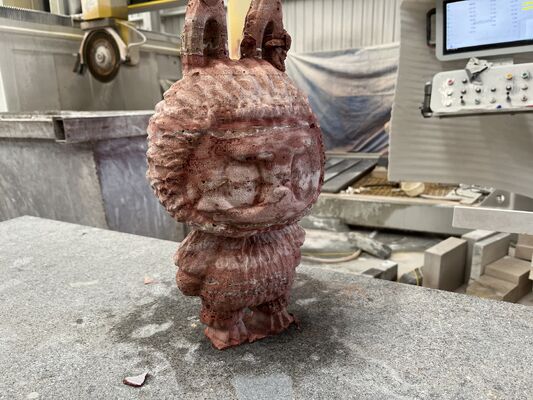 Sistem Keamanan Mesin pemotong gergaji jembatan dengan berat kotor 5100kg dan daya kotor 57/67kw