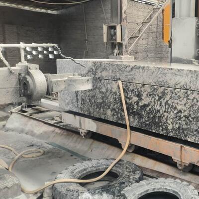 Xianda New CNC Diamond Wire Saw Machine dengan Engine Motor Gear CE bersertifikat 380V/50Hz 11KW 6000kg untuk Pemotongan Batu