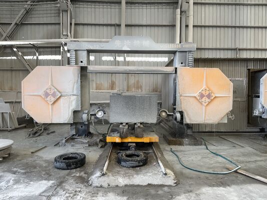 Kompak 4-Axis CNC Diamond Wire Saw Machine untuk Marble Granite Profiling - Mesin Pemotong Batu Kecil dengan Sertifikat CE