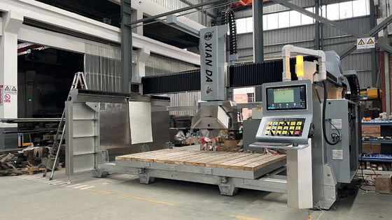 CE 5-Axis Bridge Stone Cutter Sistem DDX Italia 900mm Saw Blade dengan Pintu Pelindung Pintu Opsional