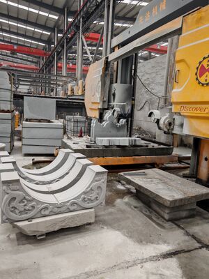 Mesin gergaji kawat berlian CNC dengan hubungan empat spindel untuk ukuran pemrosesan maksimal 3000x2000x1500mm, bersertifikat CE dan ISO9001