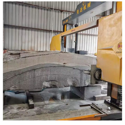 Mesin Pemotong Gergaji Kawat Berlian Bergerak Gantry Industri untuk Fabrikasi Blok Granit
