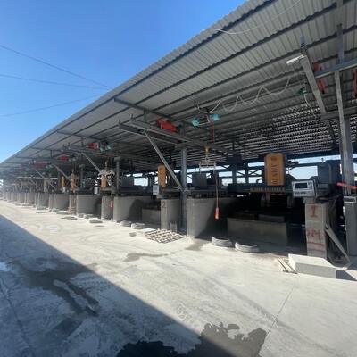 Mesin pemotong dan penggilingan linier 3 sumbu CNC Batu presisi tinggi dan Kerbstone Profiling Machine