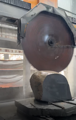 Mesin Pemotong Blok Granit Berkecepatan Tinggi dengan Diameter Pemrosesan Maksimum 2800mm