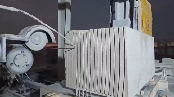Xianda 4-Axis CNC Diamond Wire Saw Machine dengan 360 ° Servo-Rotary Table dan 20 Ton Kapasitas Beban untuk Pemotongan Batu