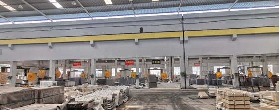 Xianda 4-Axis CNC Diamond Wire Saw Machine dengan 360 ° Servo-Rotary Table dan 20 Ton Kapasitas Beban untuk Pemotongan Batu