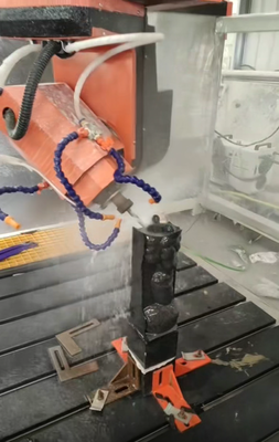 Mesin Ukir CNC Batu 5 Sumbu dengan Spindel Heavy-Duty 7.5KW dan Meja Pemrosesan 3000x1300mm untuk Ukiran 3D Omni-Directional