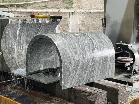 Mesin gergaji kawat berlian kontrol CNC efisiensi tinggi dengan empat spindle linkage untuk pemotongan batu