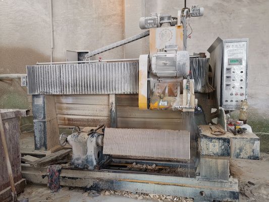 Mesin Pemotong Kolom 380V CNC Padat 200x3500mm