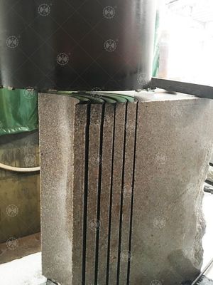 Mesin Pemotong Batu Gantry Empat Silinder Untuk Lempengan Granit Kolom