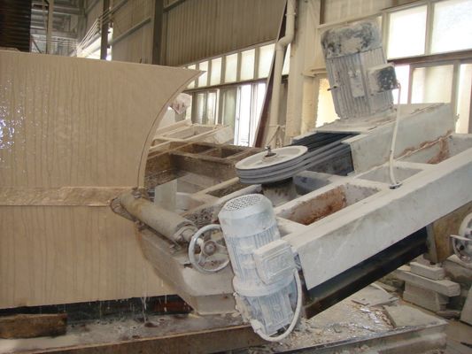 Circular Arc Slab Band Saw Slab Stone Cutting Machine 1300mm