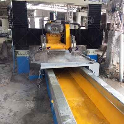 Plc CNC Profil Mesin Pemotong Dua Pisau Gantry Type 350mm Sampai 600mm